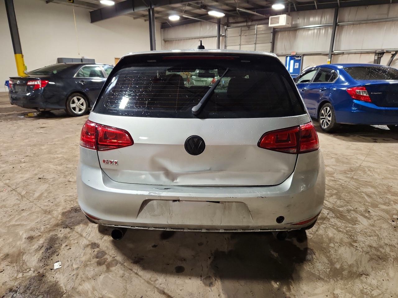 Volkswagen GTI S