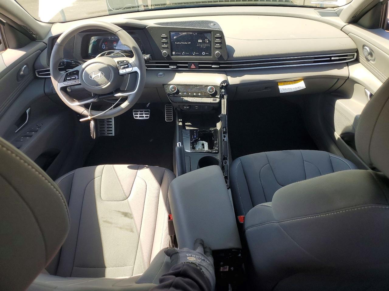 Hyundai ELANTRA Sel Sport