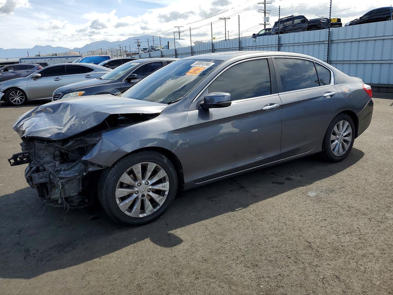 Salvage Honda Accord Image