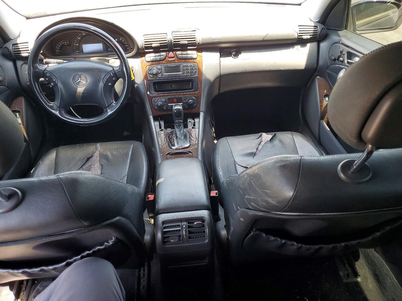 Mercedes-Benz C-Class 320