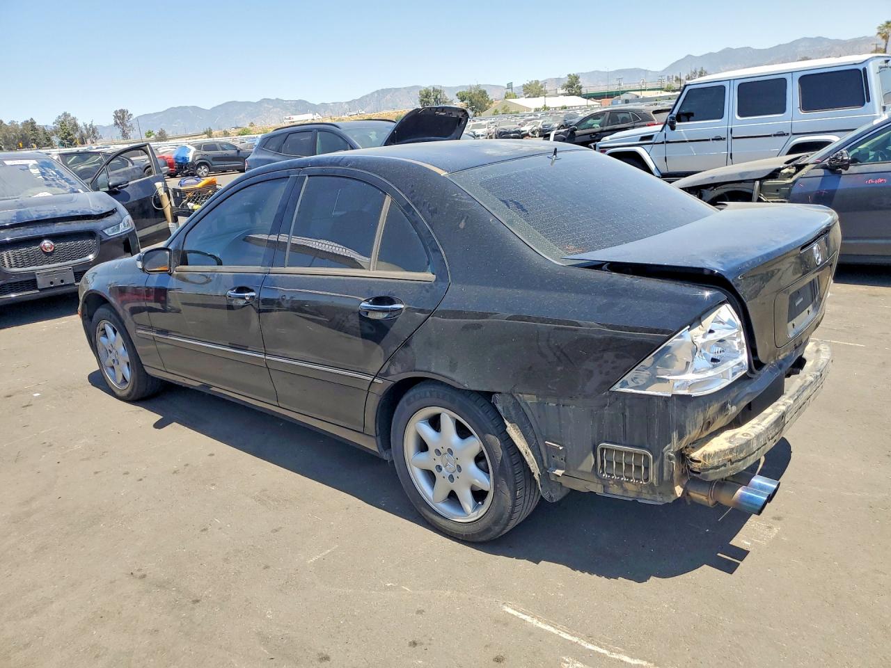 Mercedes-Benz C-Class 320