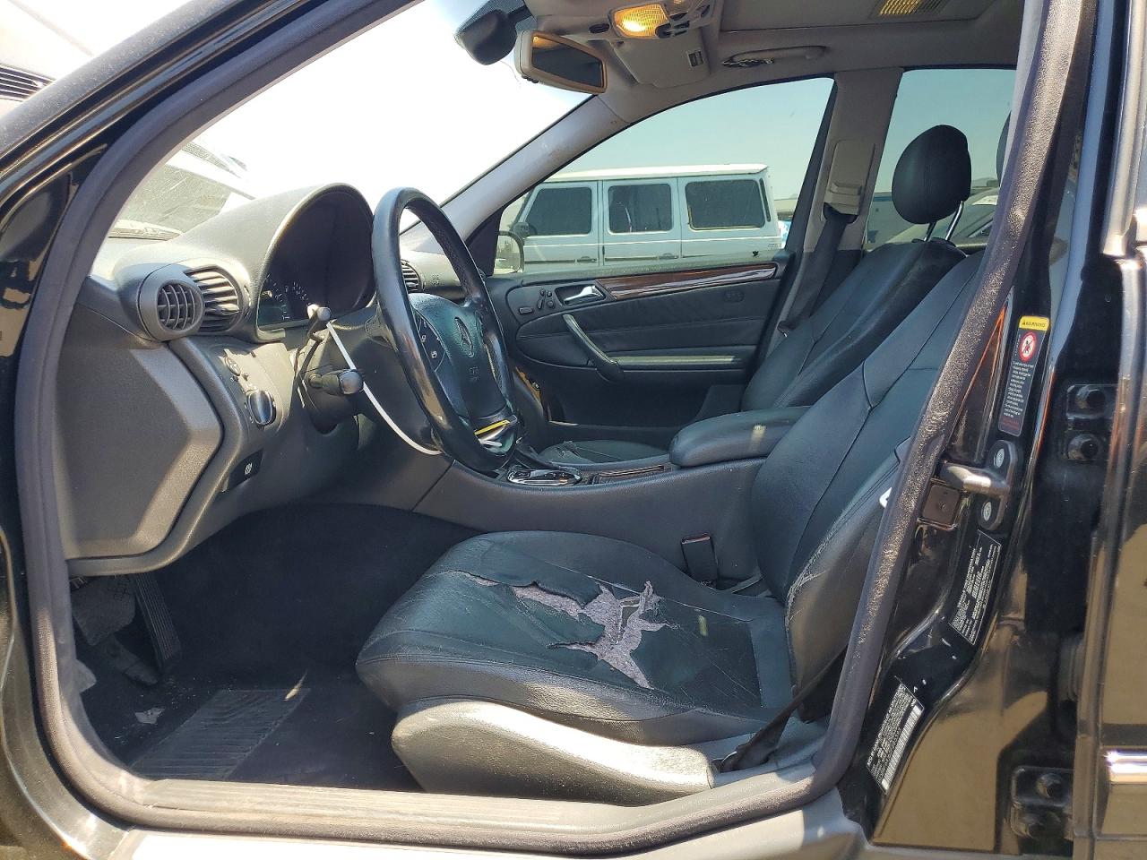 Mercedes-Benz C-Class 320