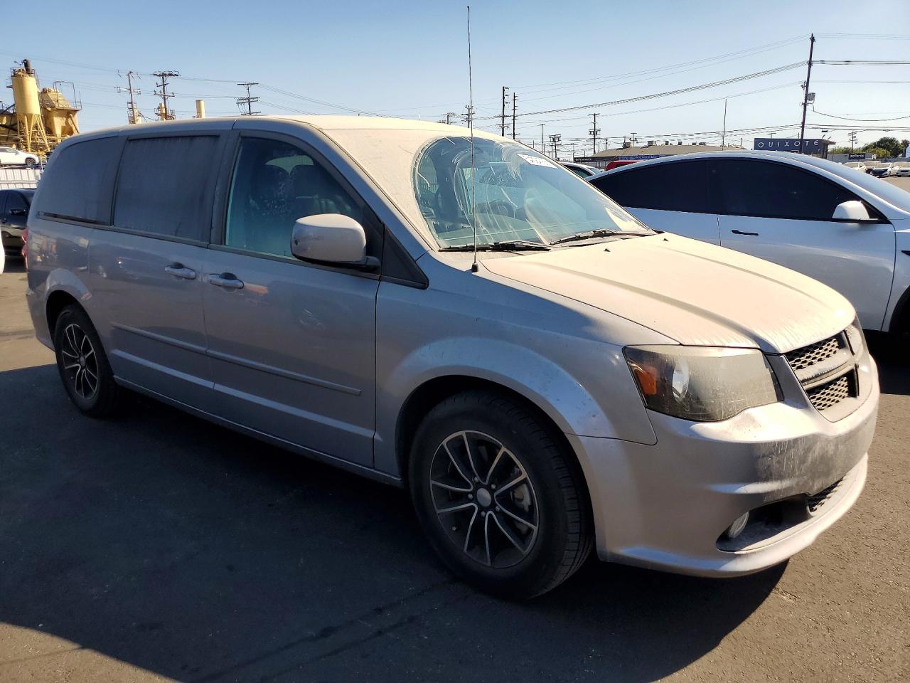 Dodge Caravan Sxt
