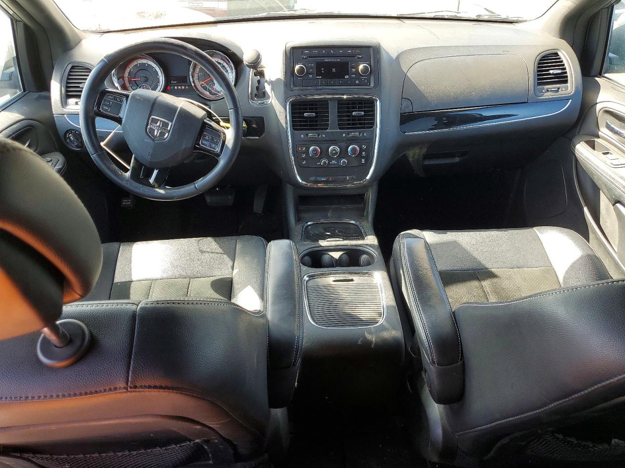 Dodge Caravan Sxt
