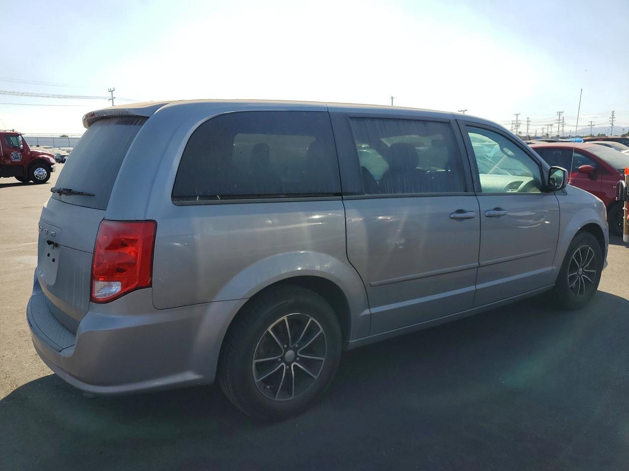 Dodge Caravan Sxt