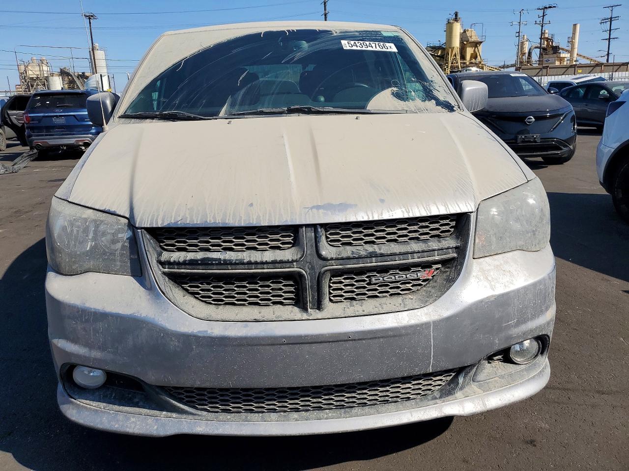 Dodge Caravan Sxt