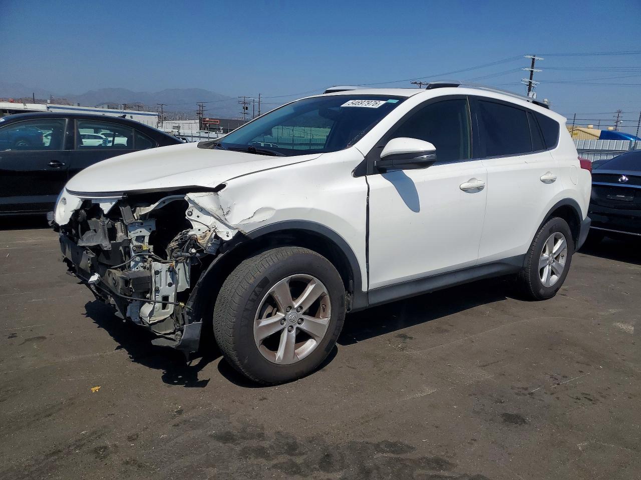Salvage Toyota RAV4 Image