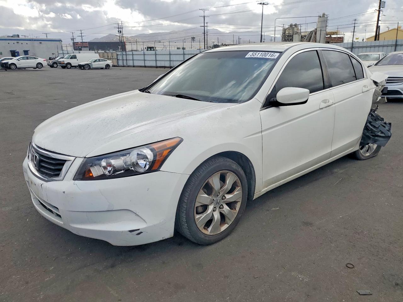Salvage Honda Accord Image