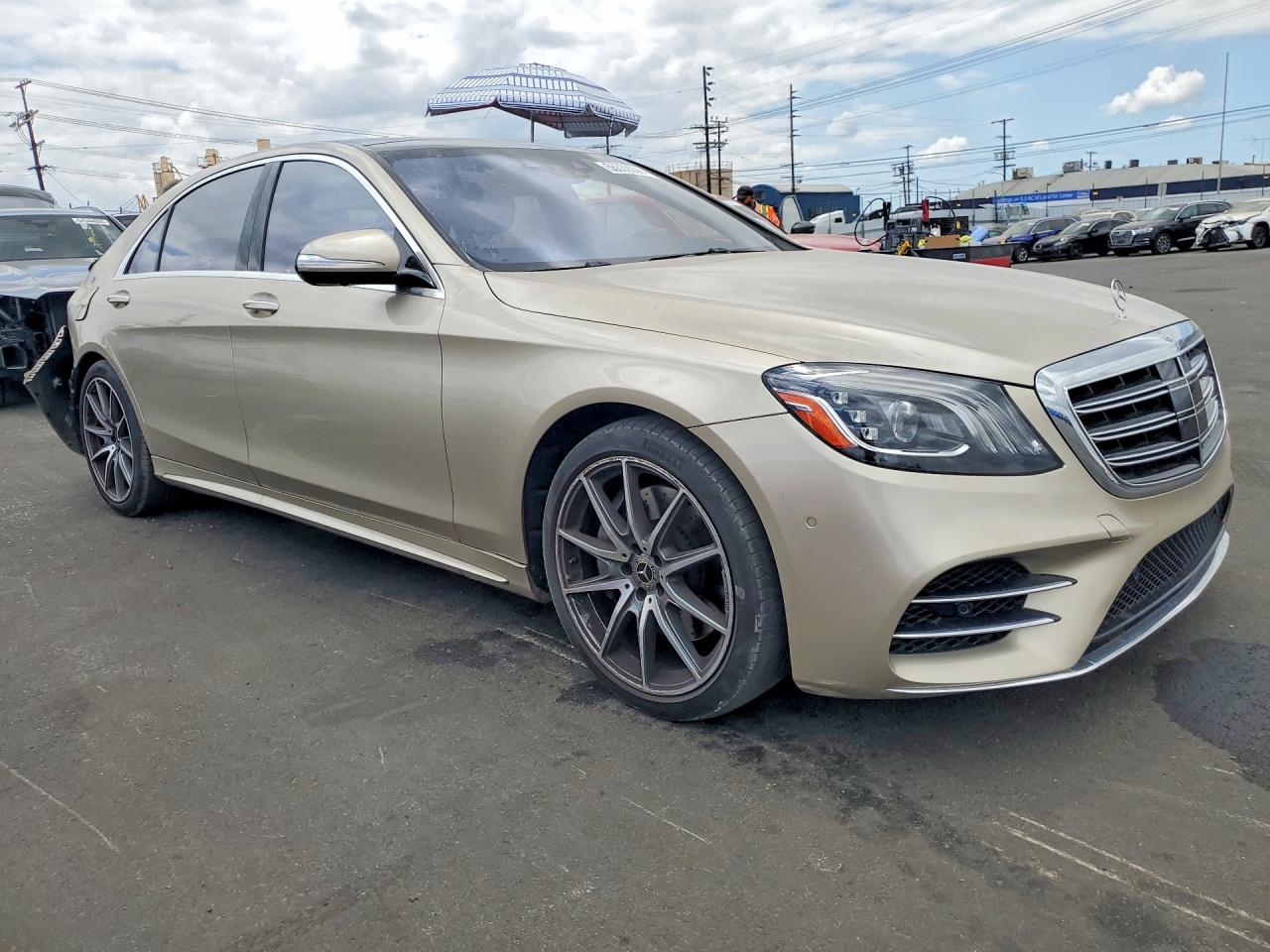 Mercedes-Benz S-Class 560