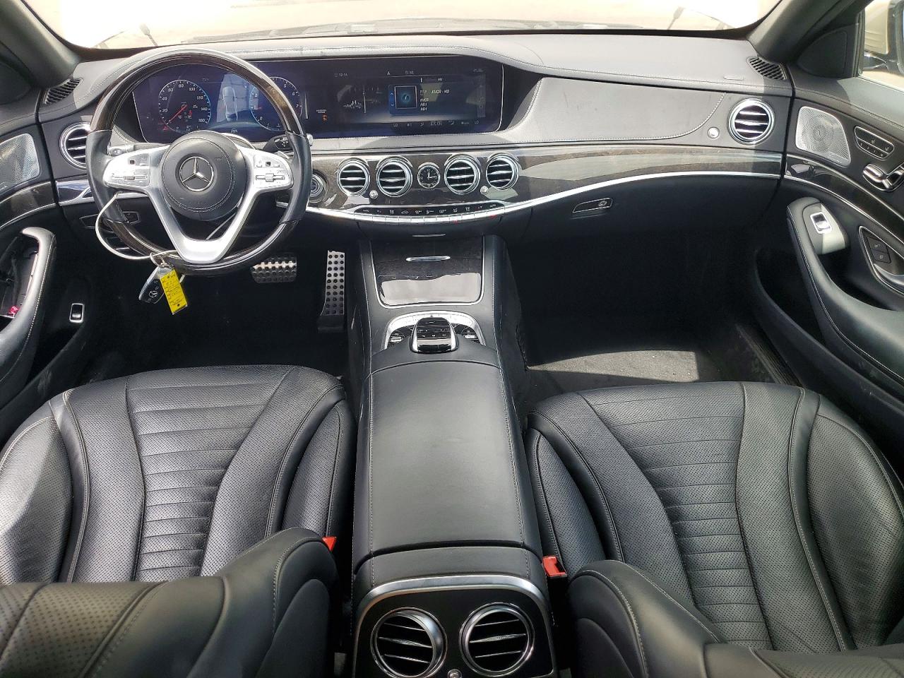 Mercedes-Benz S-Class 560