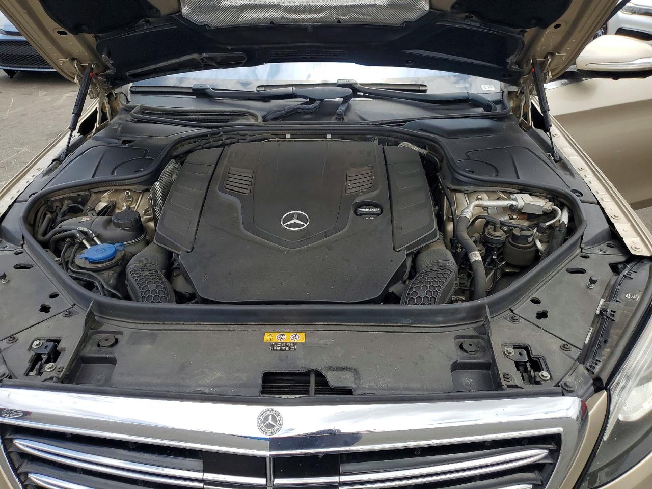Mercedes-Benz S-Class 560