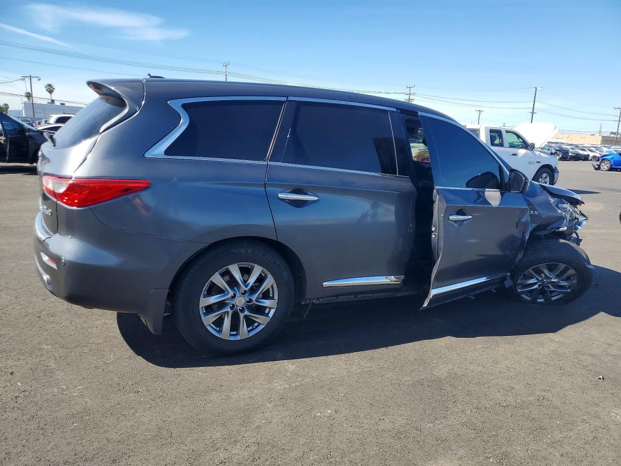 INFINITI Qx