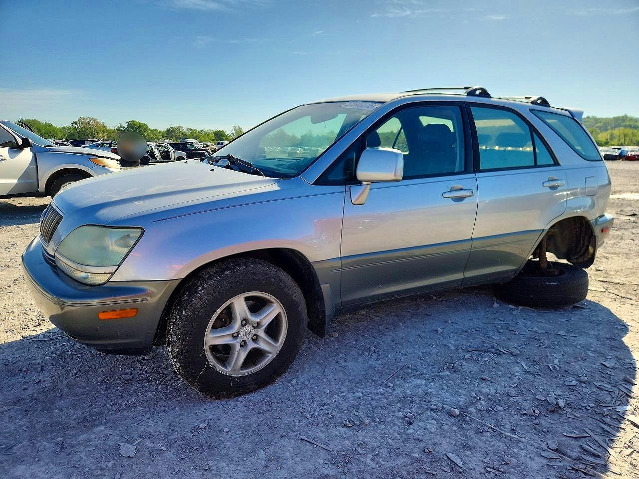 Salvage Lexus RX Image