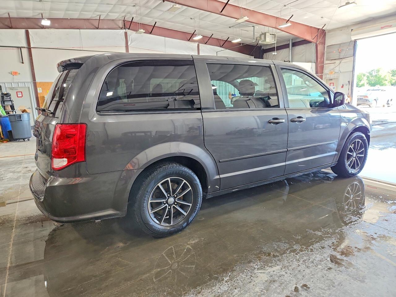 Dodge Caravan Sxt