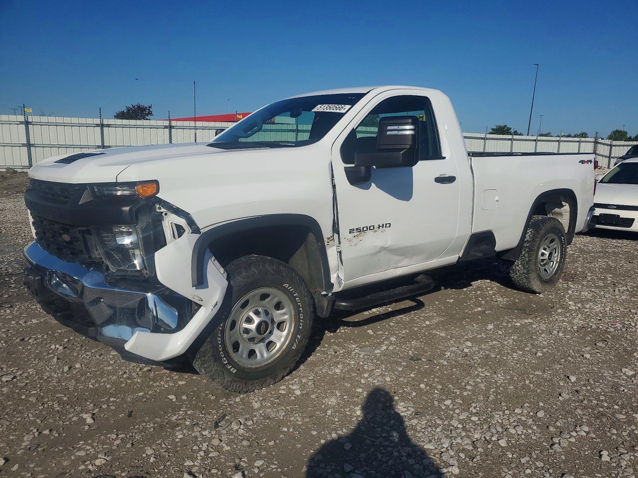 Salvage Chevrolet Silverado Image