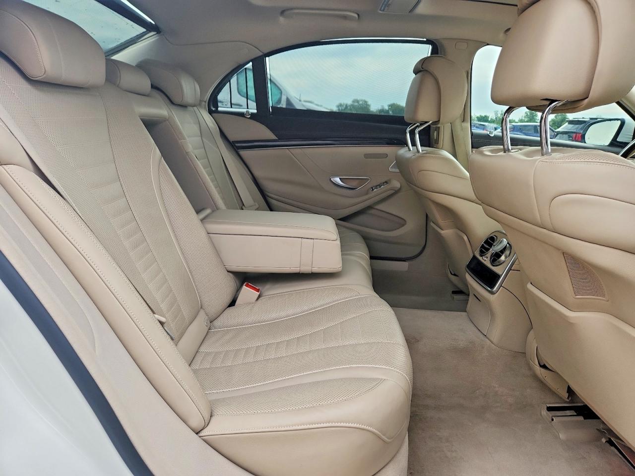 Mercedes-Benz S-Class 550 4matic