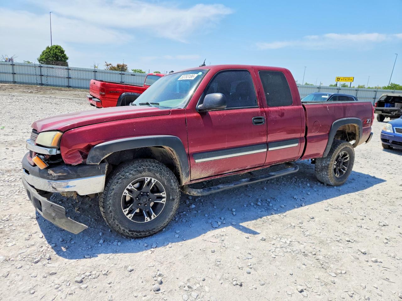 Salvage Chevrolet Silverado Image
