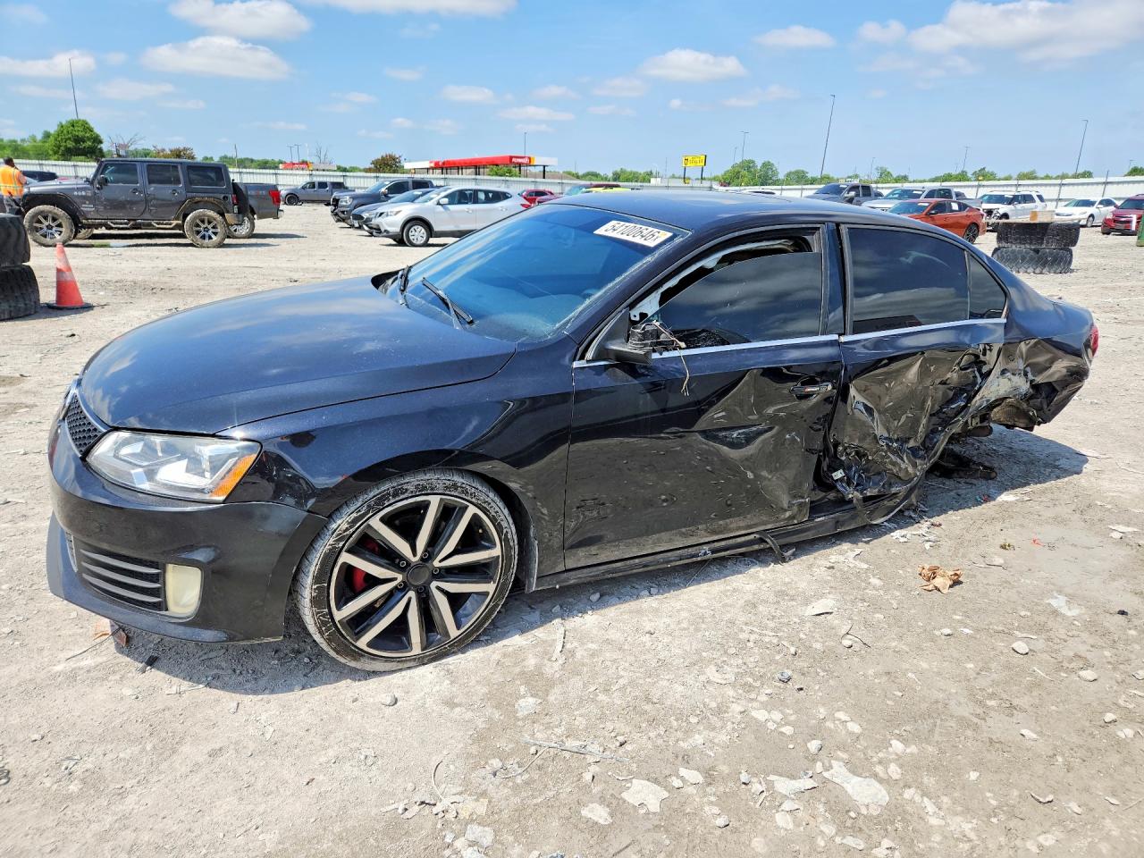 Salvage Volkswagen Jetta Image