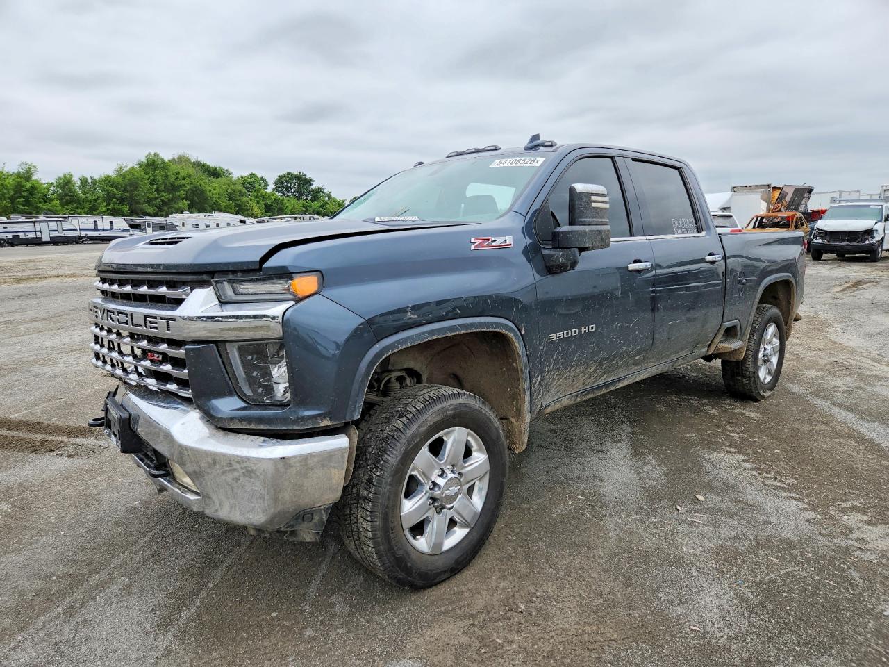 Salvage Chevrolet Silverado Image