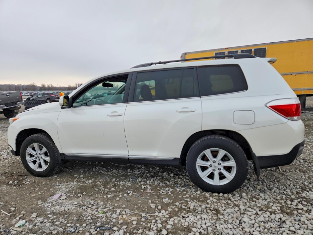 Toyota Highlander Base