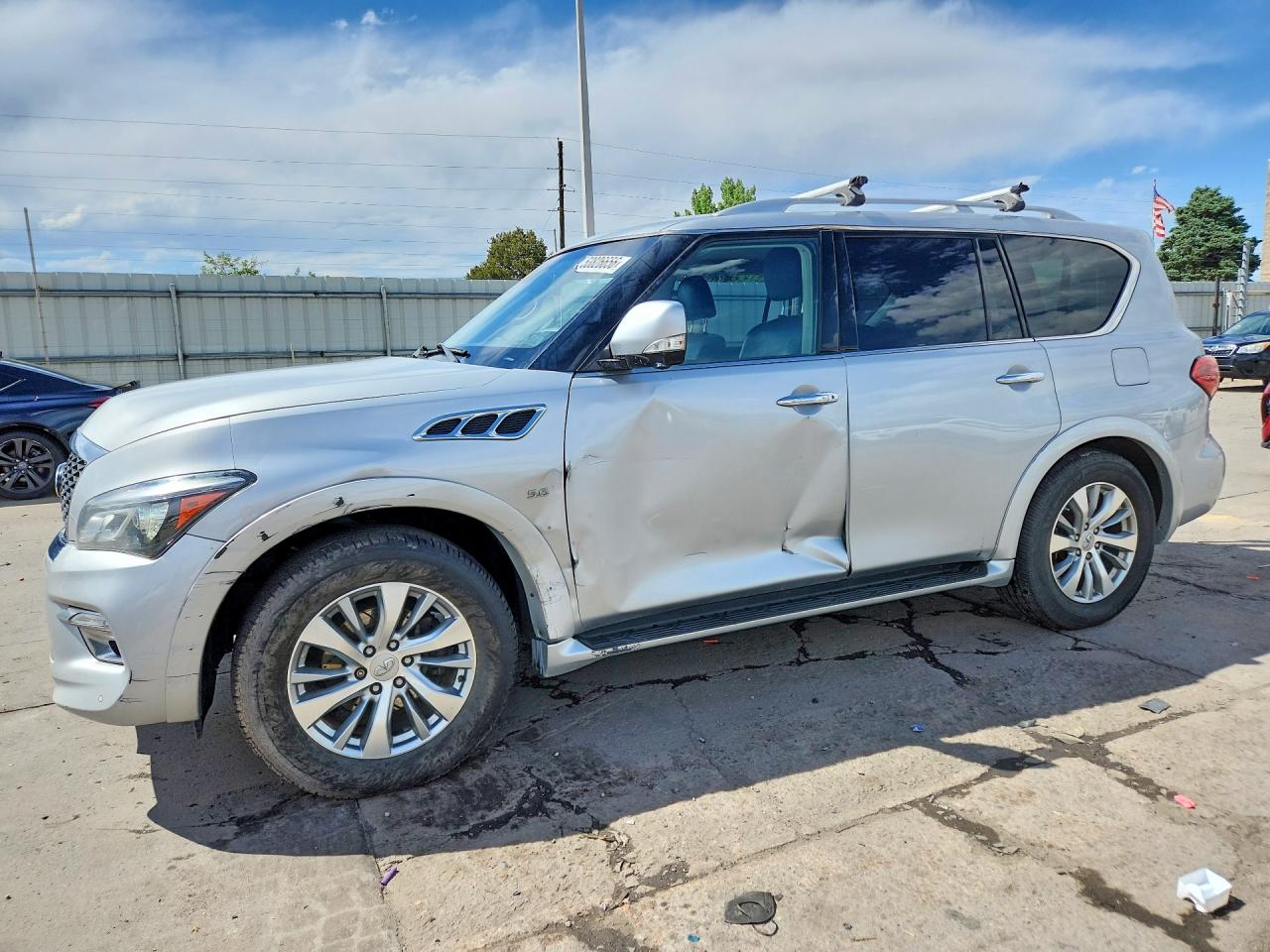 Salvage INFINITI Qx Image