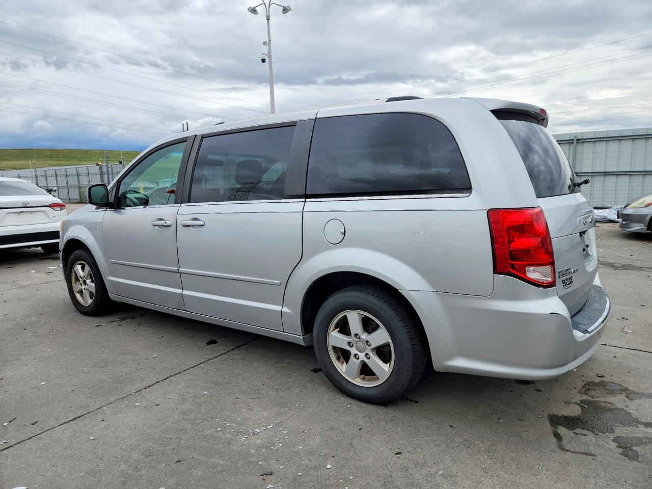 Dodge Caravan Sxt