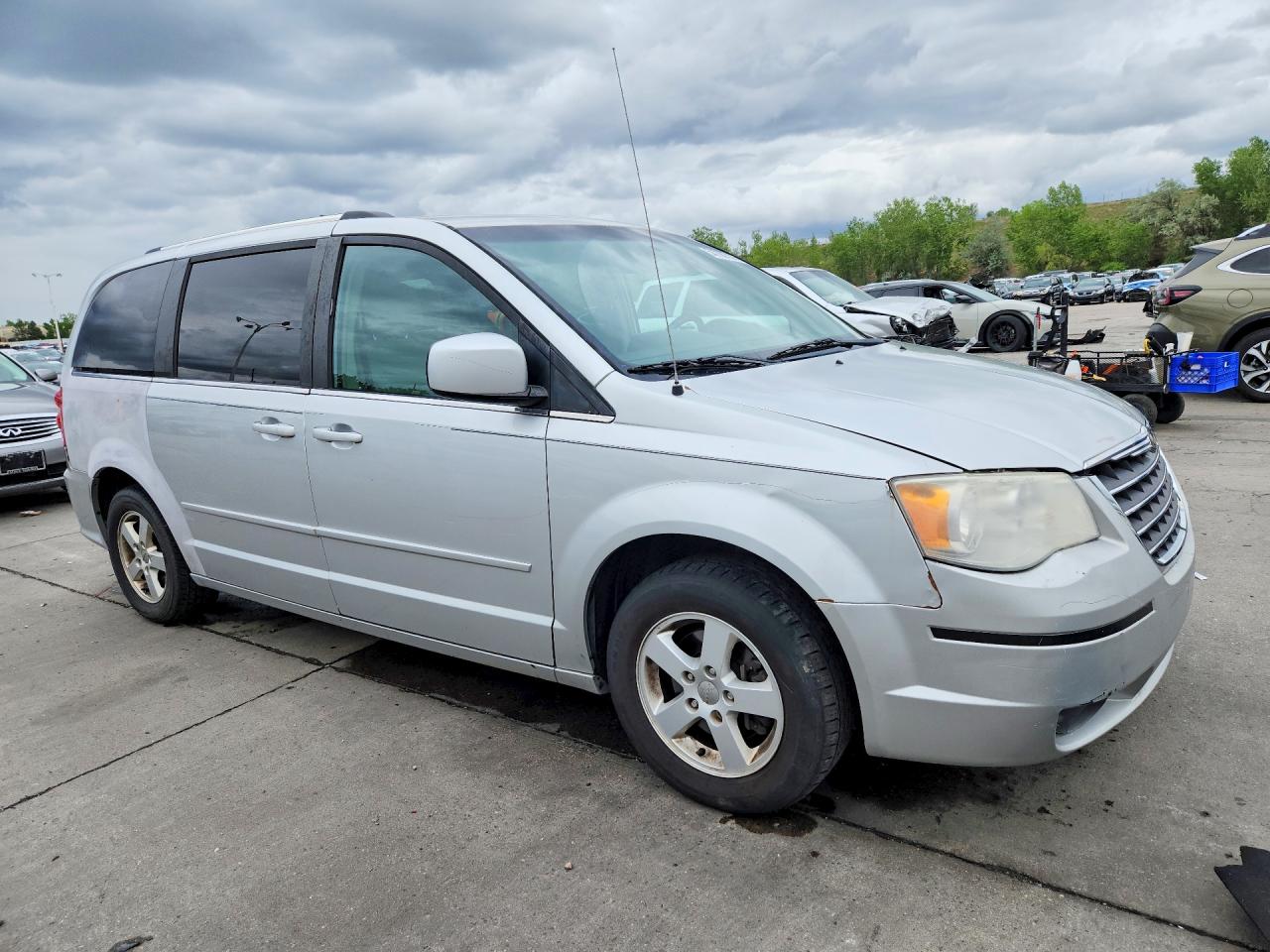 Dodge Caravan Sxt