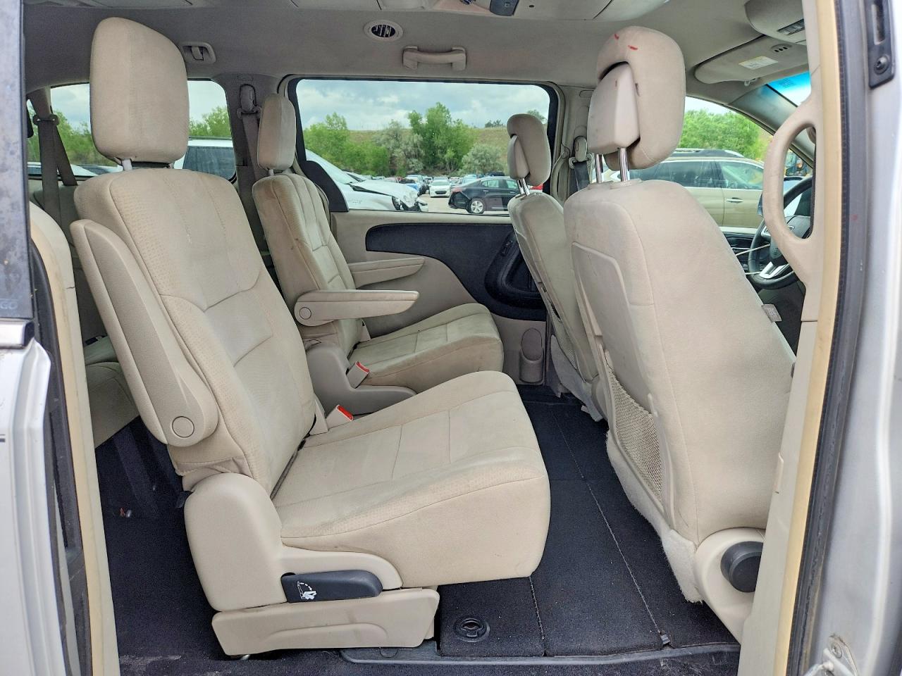 Dodge Caravan Sxt