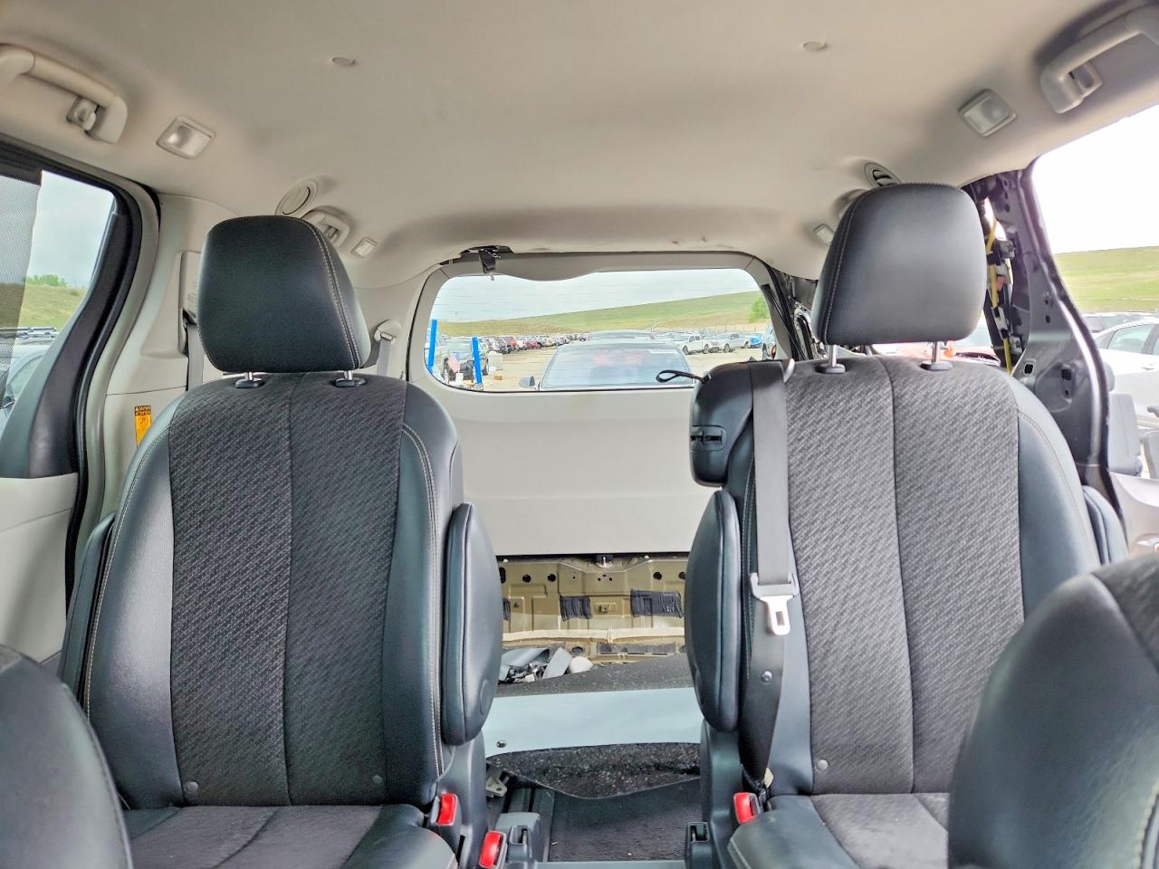 Toyota Sienna Sport