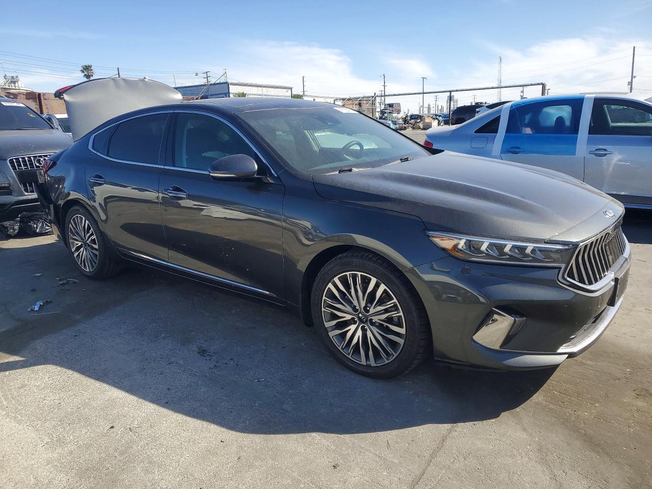 Kia Cadenza Technology