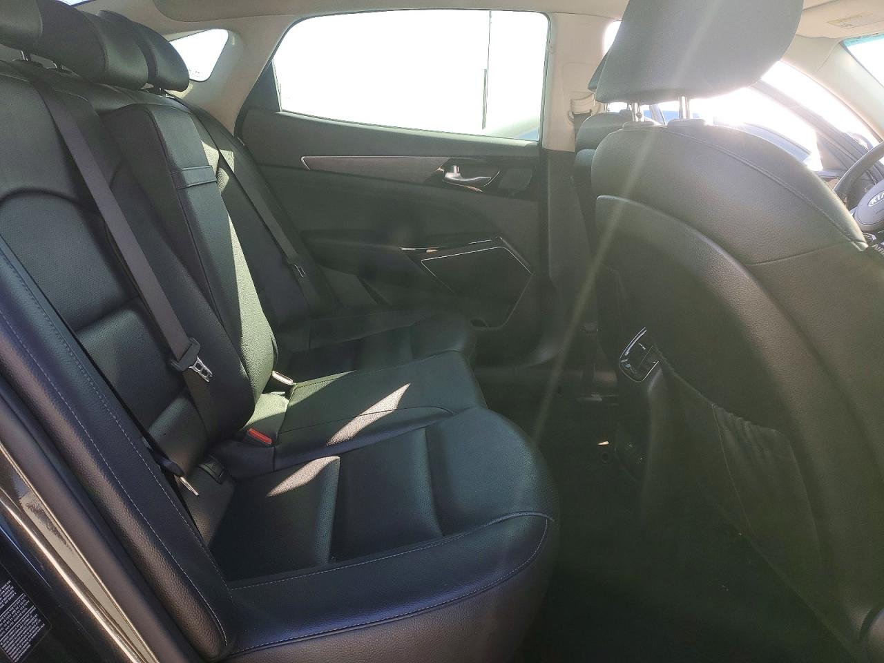 Kia Cadenza Technology