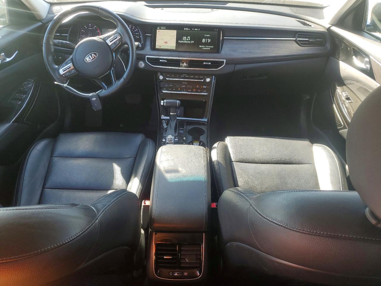 Kia Cadenza Technology