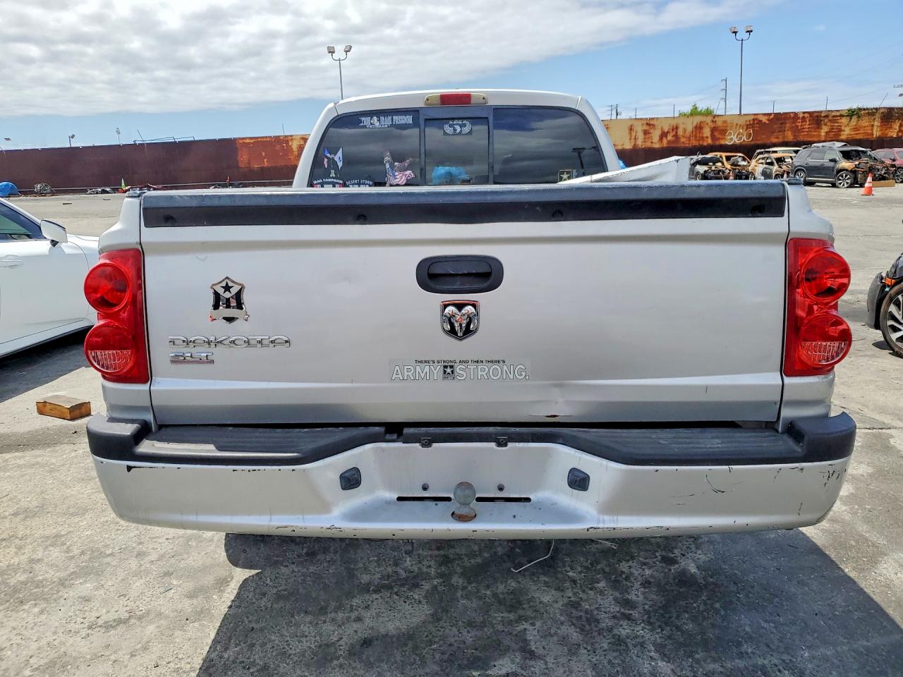 Dodge Dakota Quad Slt