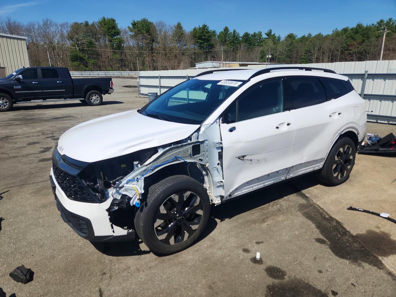 Salvage Kia Sportage Image