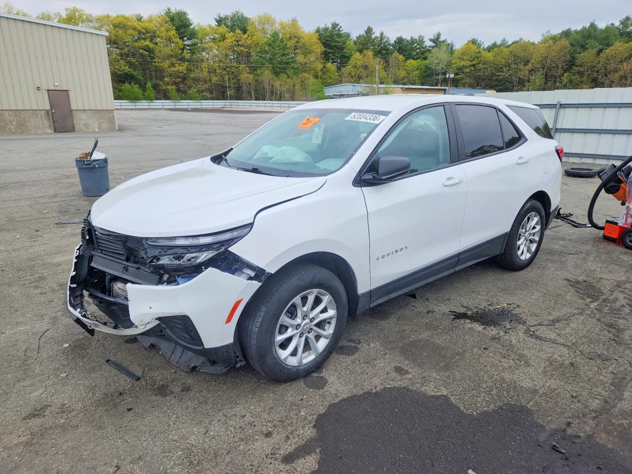 Salvage Chevrolet Equinox Image