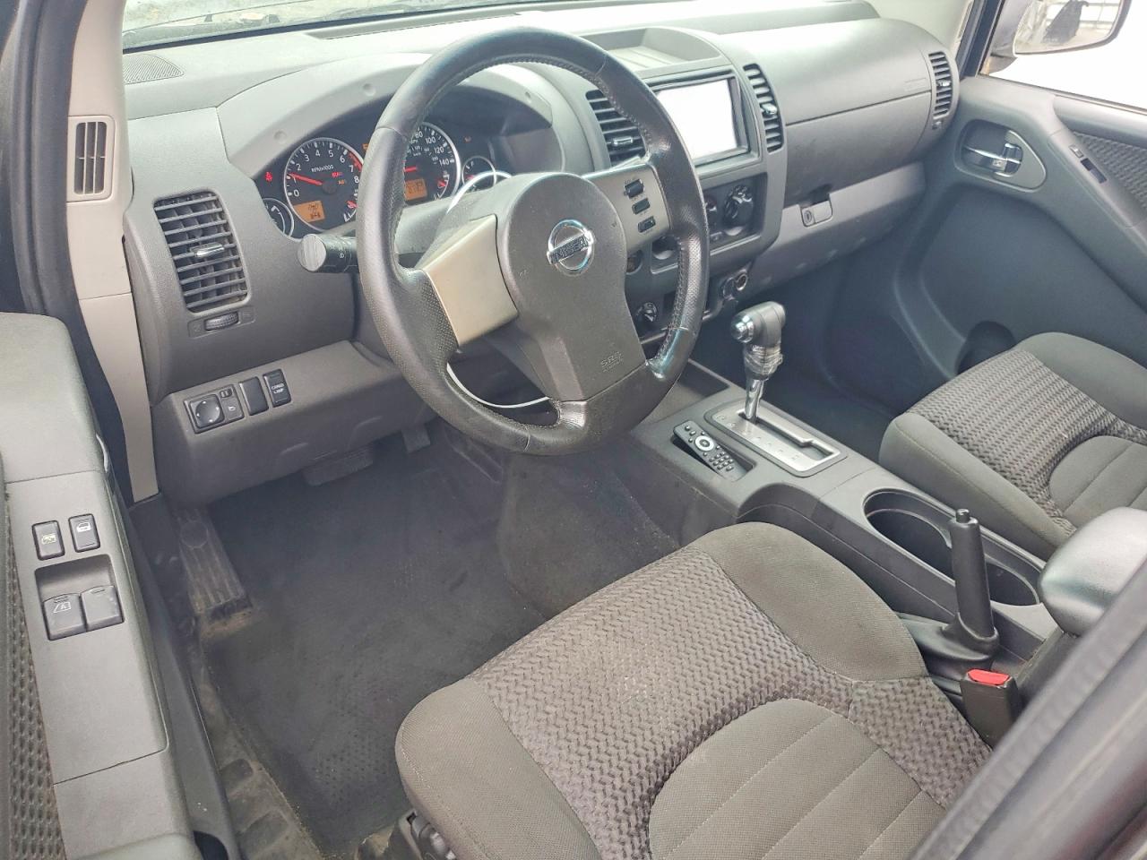 Nissan Frontier Se