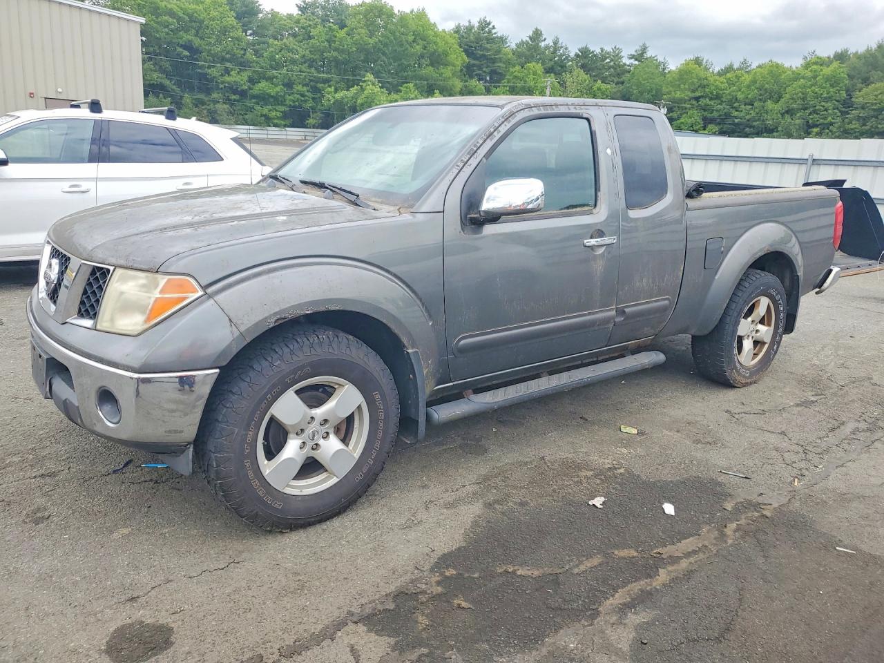 Salvage Nissan Frontier Image