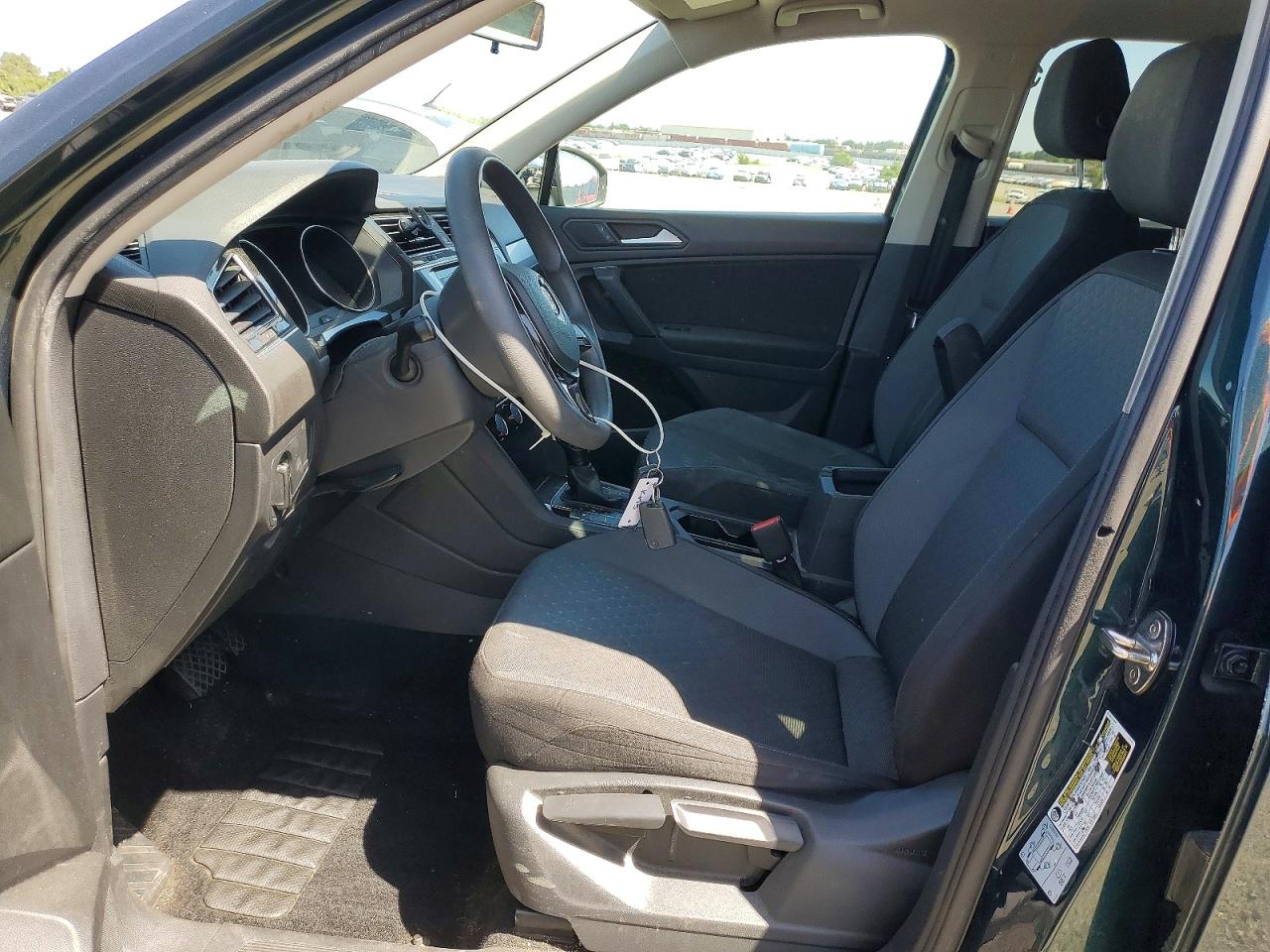 Volkswagen Tiguan S