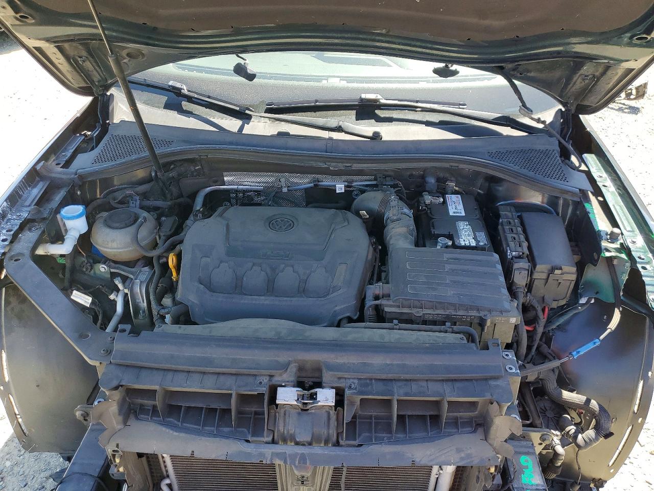 Volkswagen Tiguan S