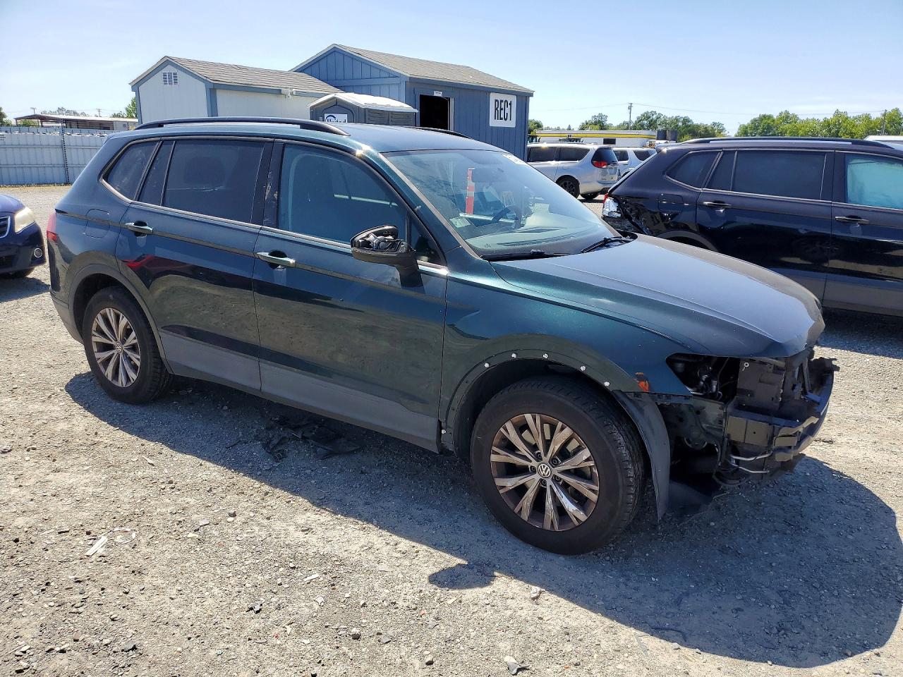 Volkswagen Tiguan S