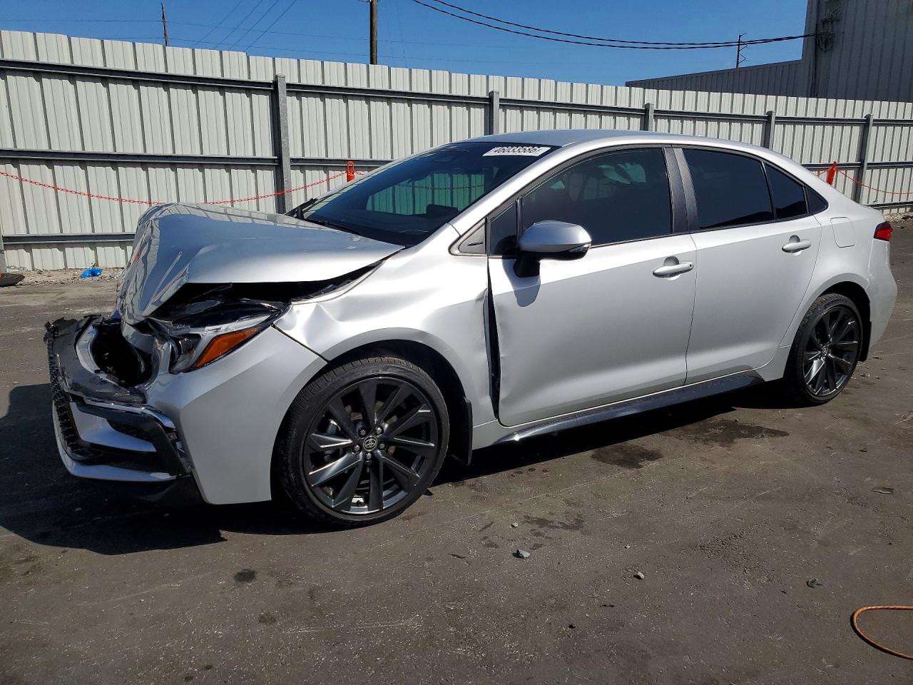 Salvage Toyota Corolla Image