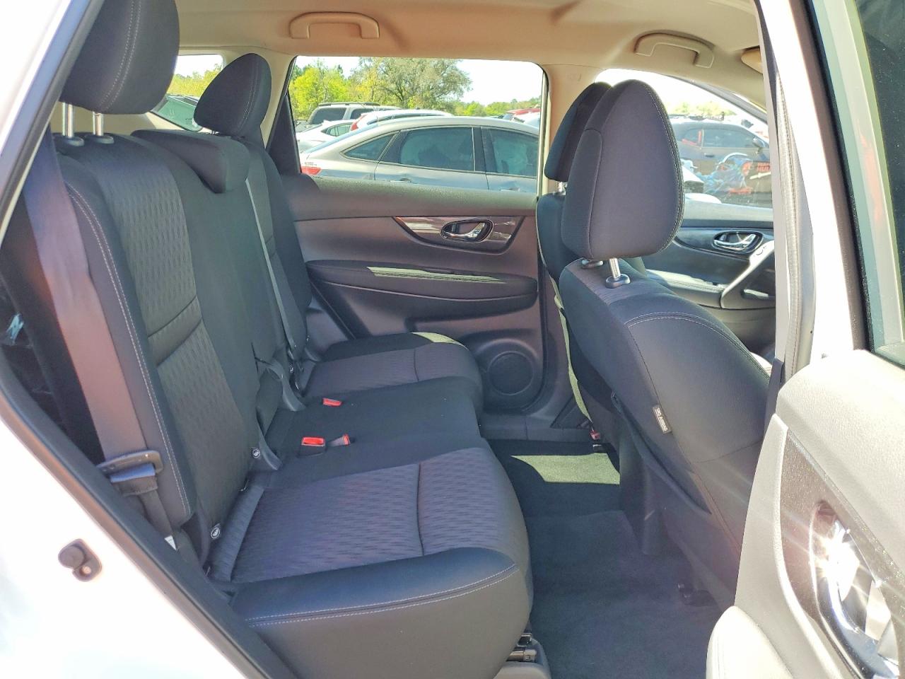 Nissan Rogue Sv