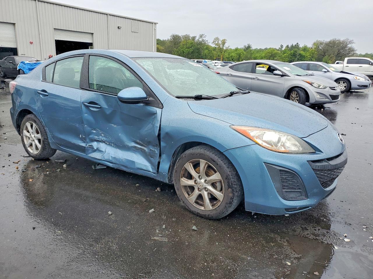 Mazda 3 I