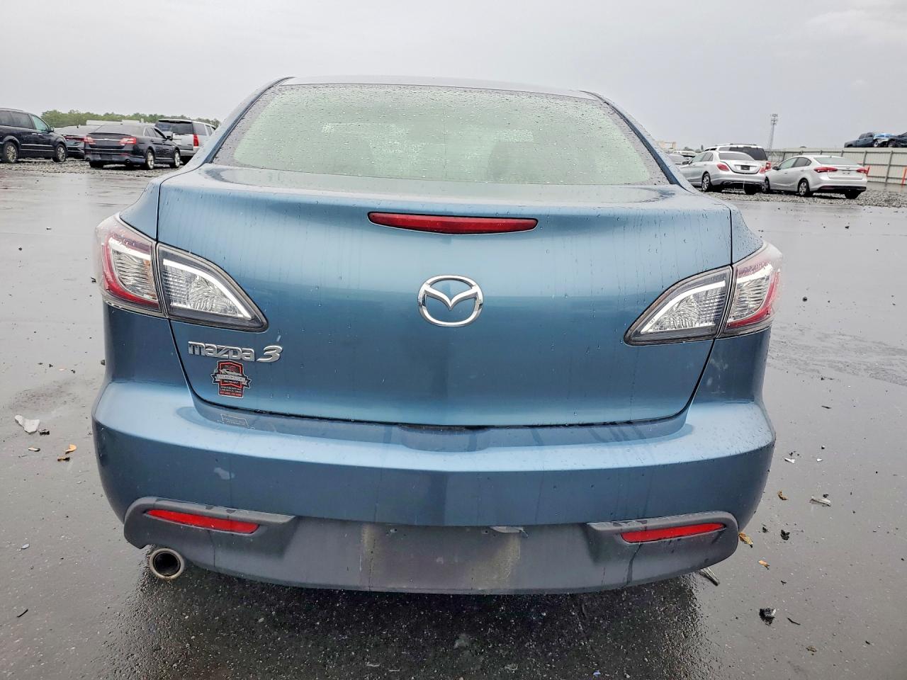 Mazda 3 I