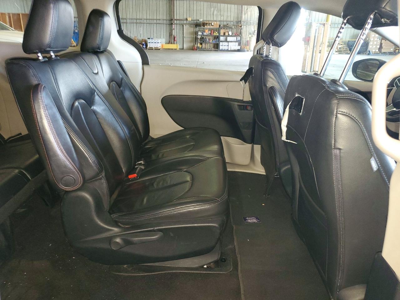 Chrysler Pacifica L