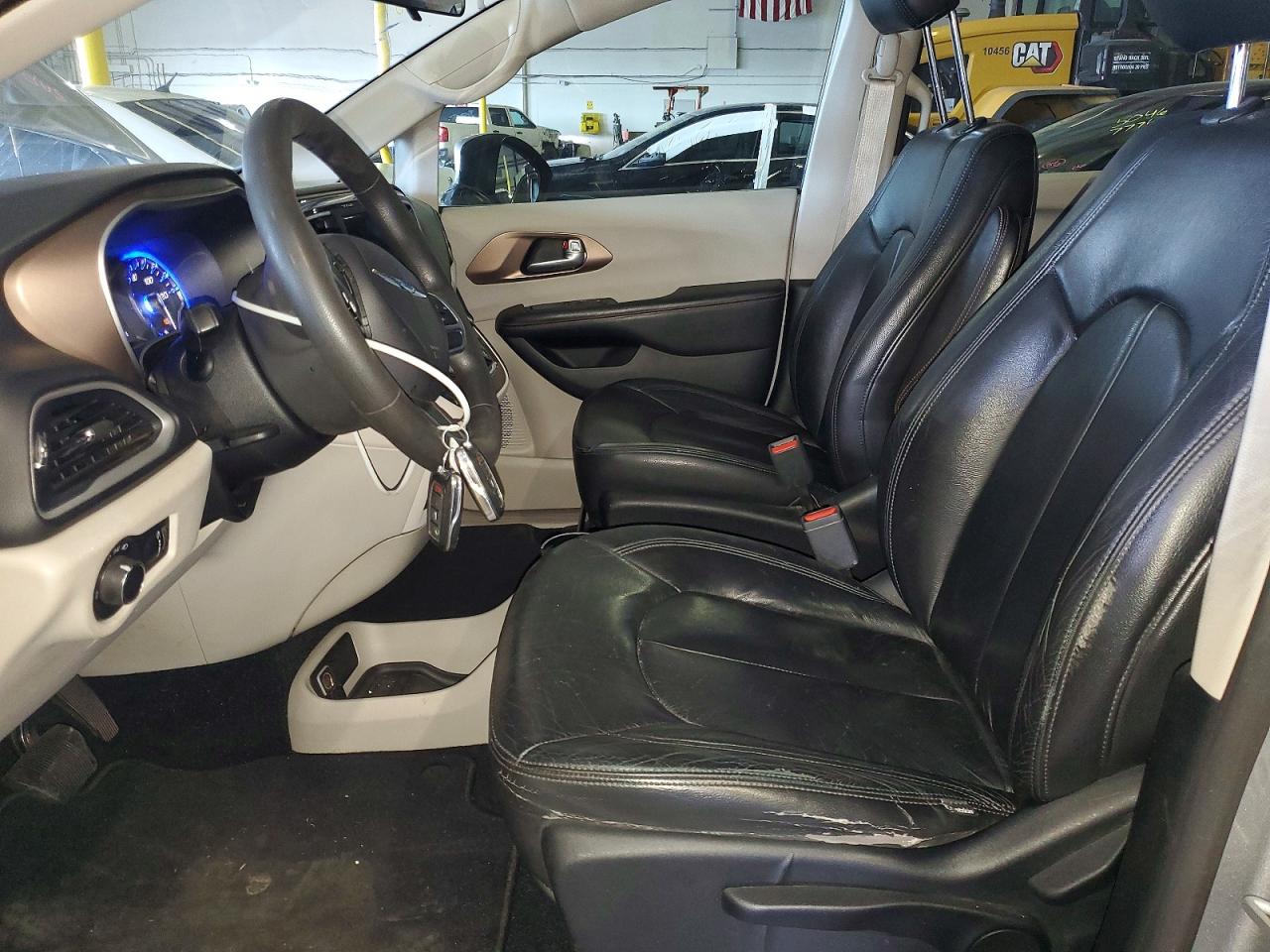 Chrysler Pacifica L