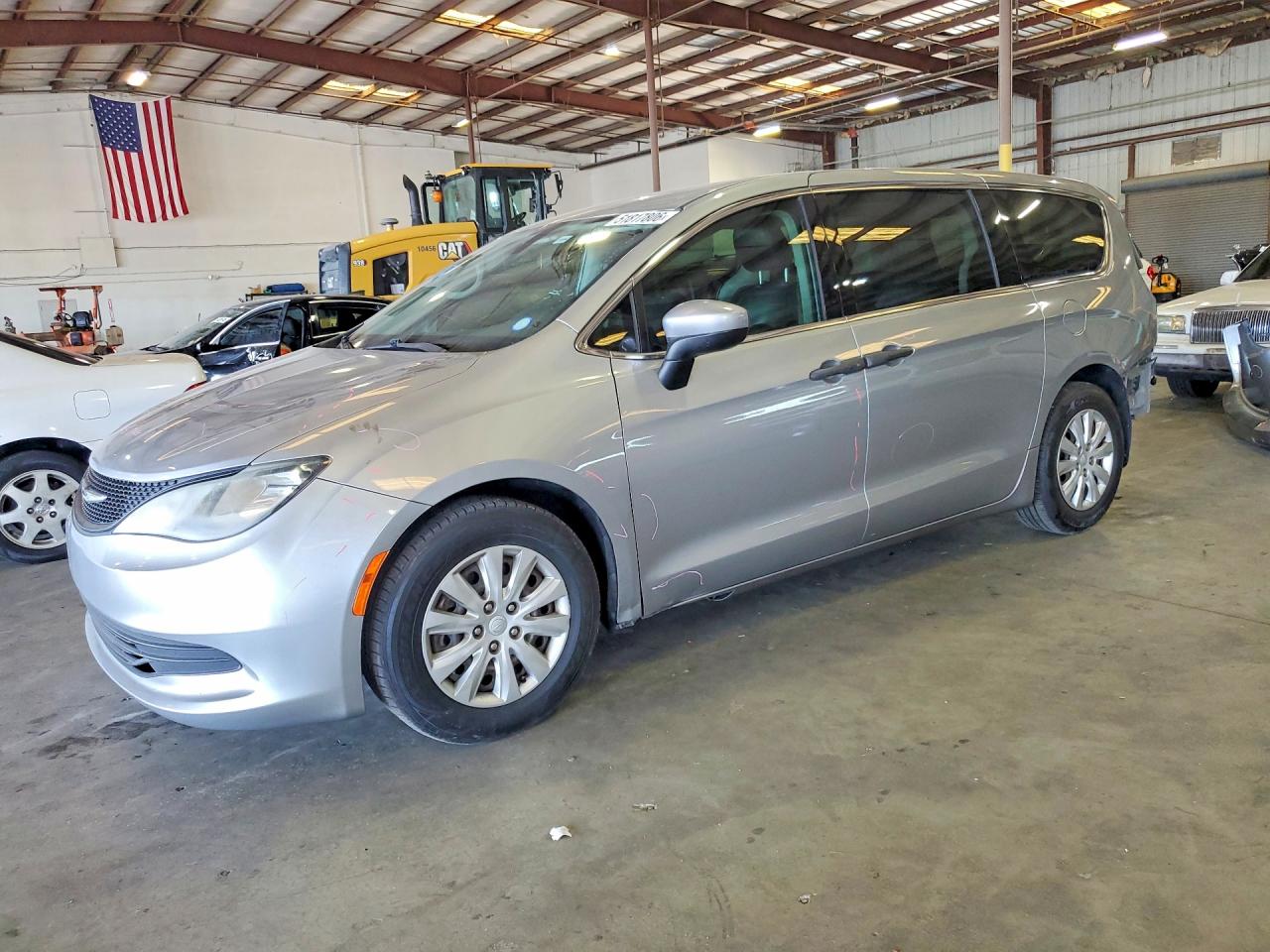 Salvage Chrysler Pacifica Image