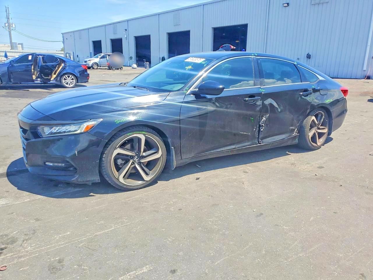 Salvage Honda Accord Image