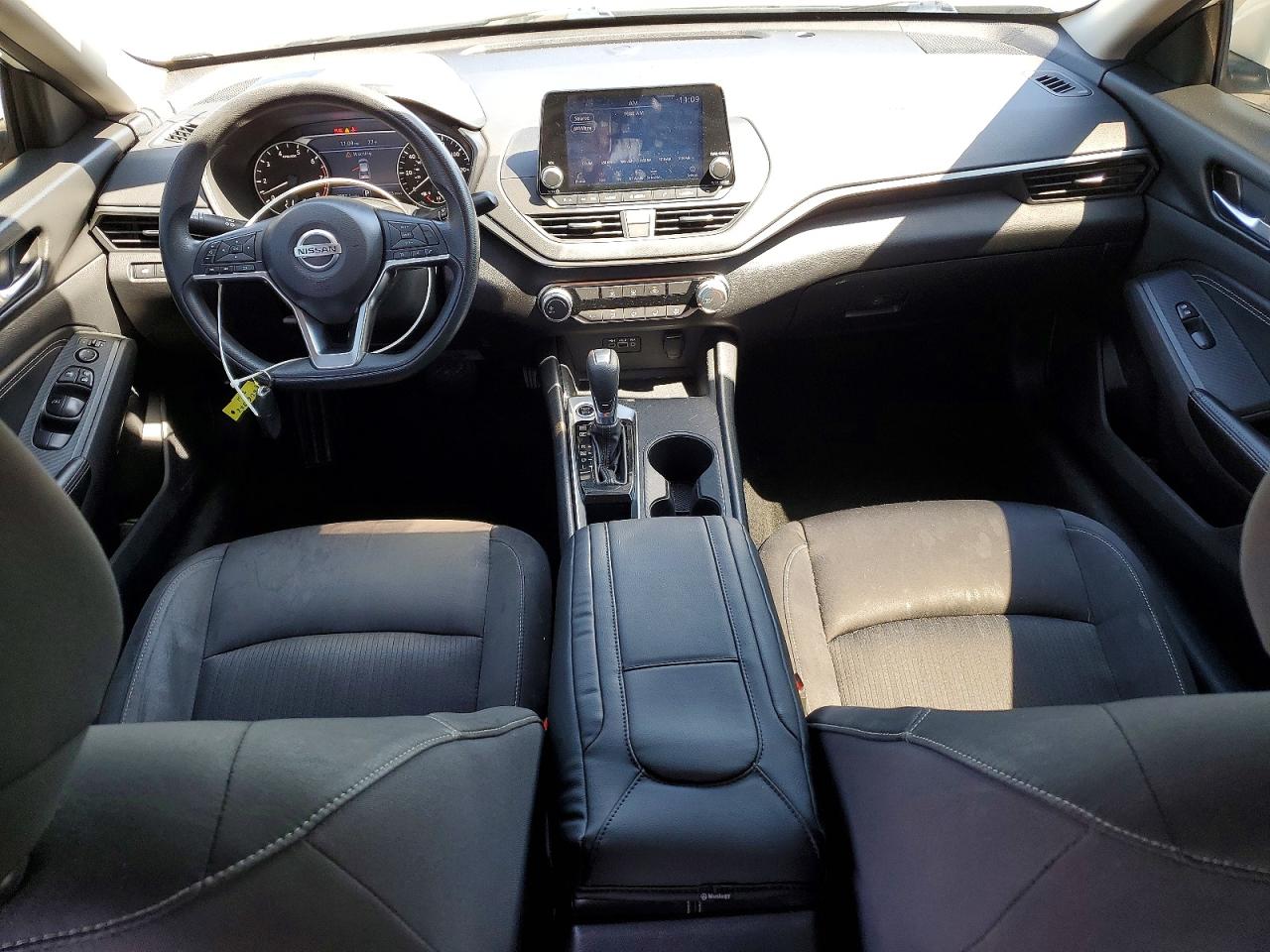 Nissan Altima S