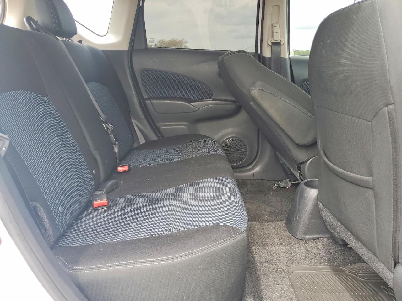 Nissan Versa Sv